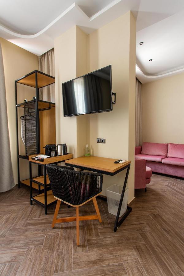 Leone Suites Thessaloniki Exterior foto