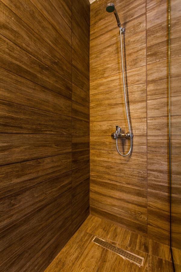 Leone Suites Thessaloniki Exterior foto